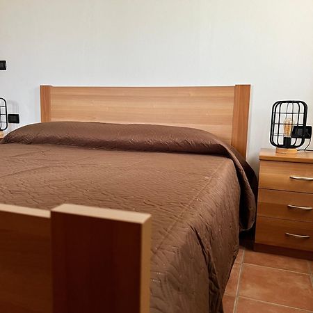 Country House Western Club Sant'Omero Esterno foto