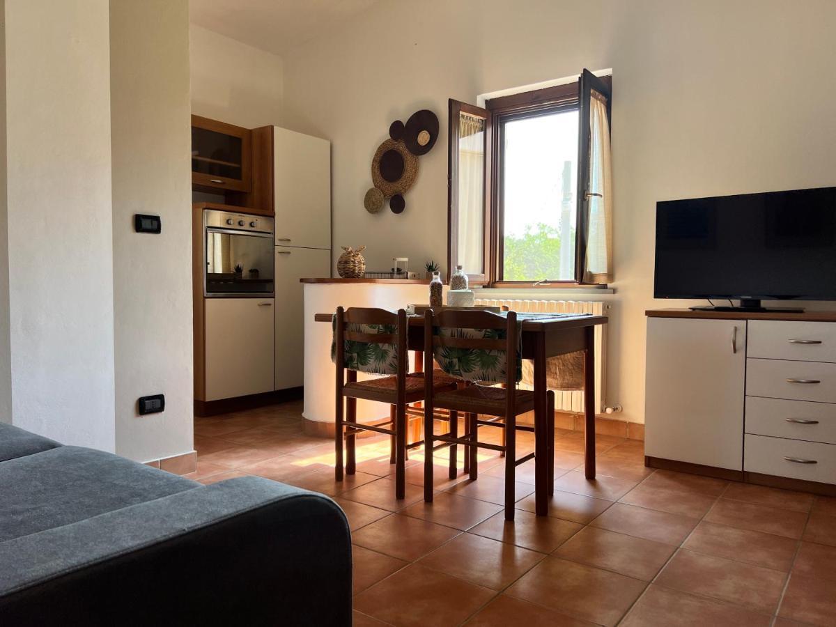 Country House Western Club Sant'Omero Esterno foto