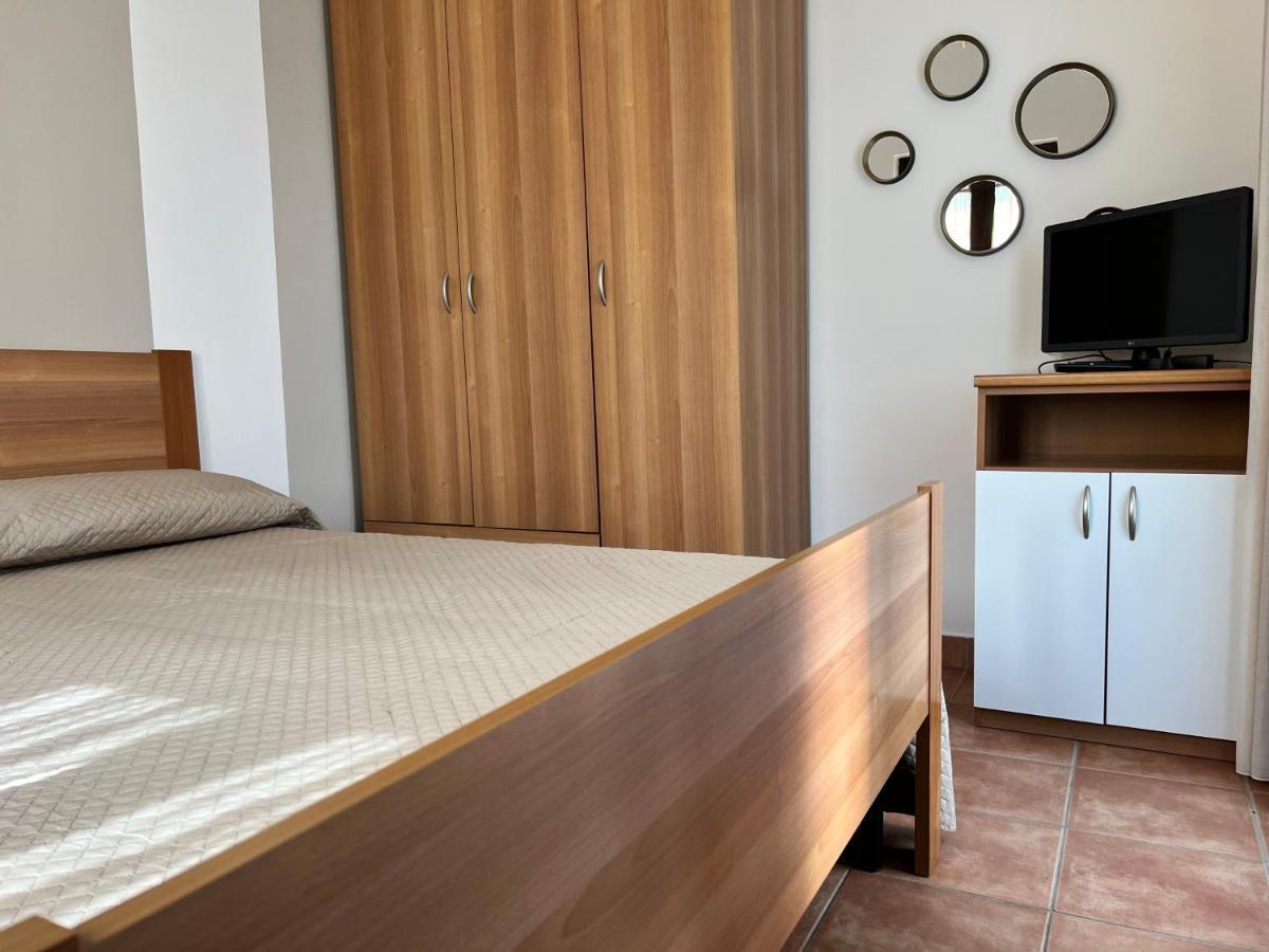 Country House Western Club Sant'Omero Esterno foto