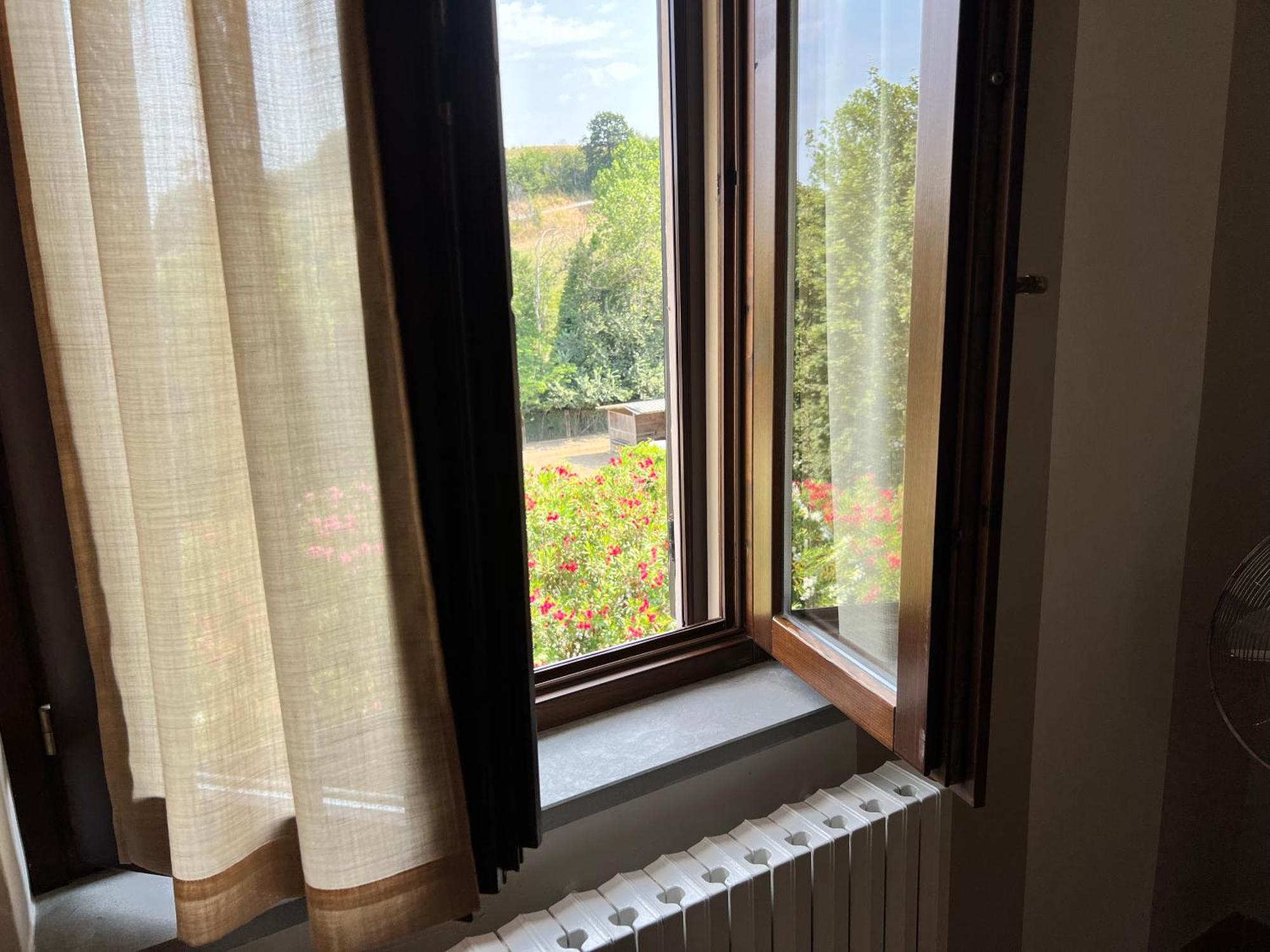 Country House Western Club Sant'Omero Esterno foto